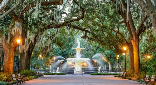 Savannah,,Georgia,,Usa,At,Forsyth,Park,Fountain.